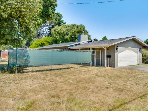 1560 Stromberg Ave, Arcata, CA 95521