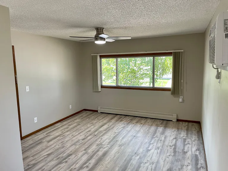 501 78th Ave NE #1 — Photo 9