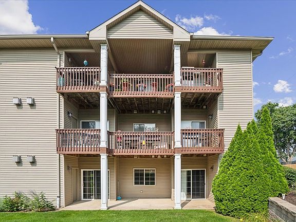 2nd image of 4190 Fairview Dr APT 2