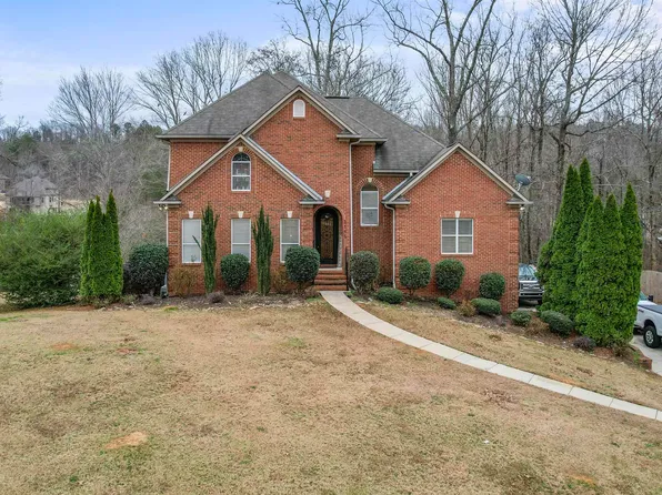 2756 Oakleaf Cir, Helena, AL 35022