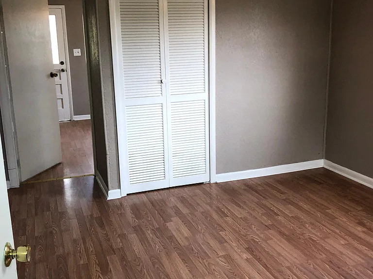 111 Bayberry St — Photo 9