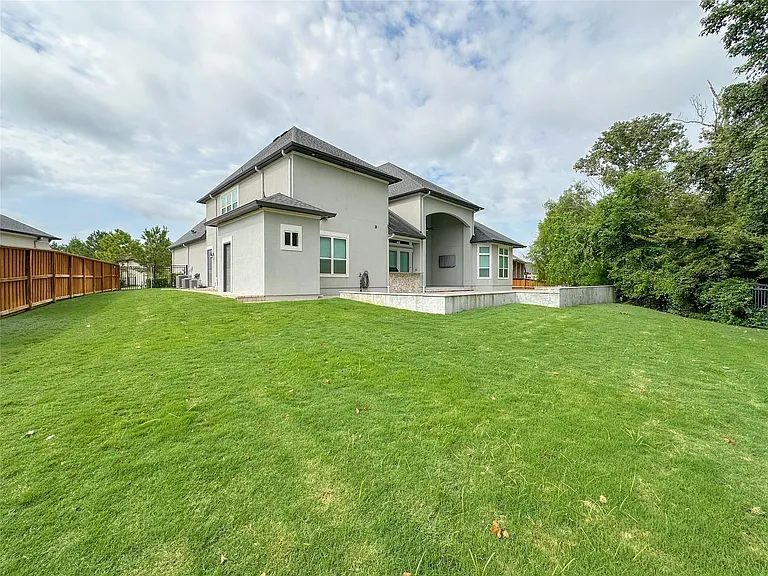 8543 Tynan Ridge Dr — Photo 46