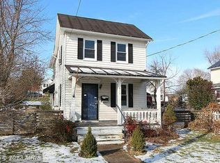 611 S King St, Leesburg, VA 20175