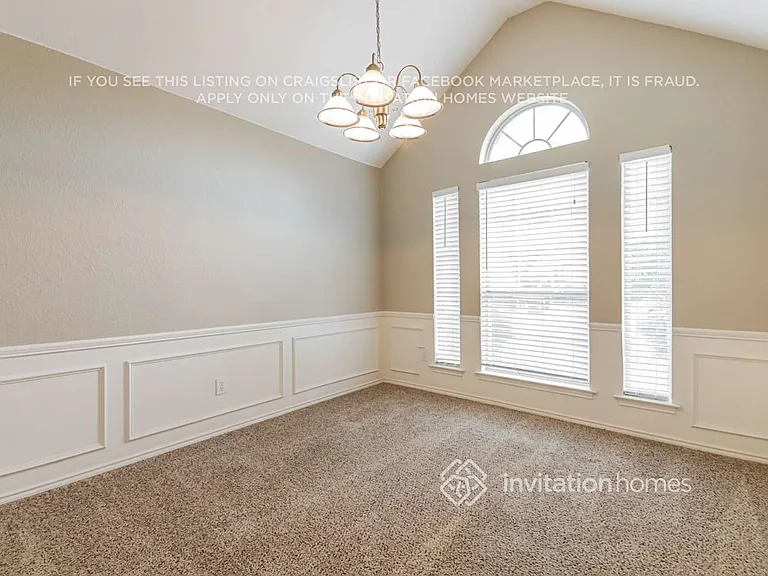 7714 Straits Dr — Photo 8