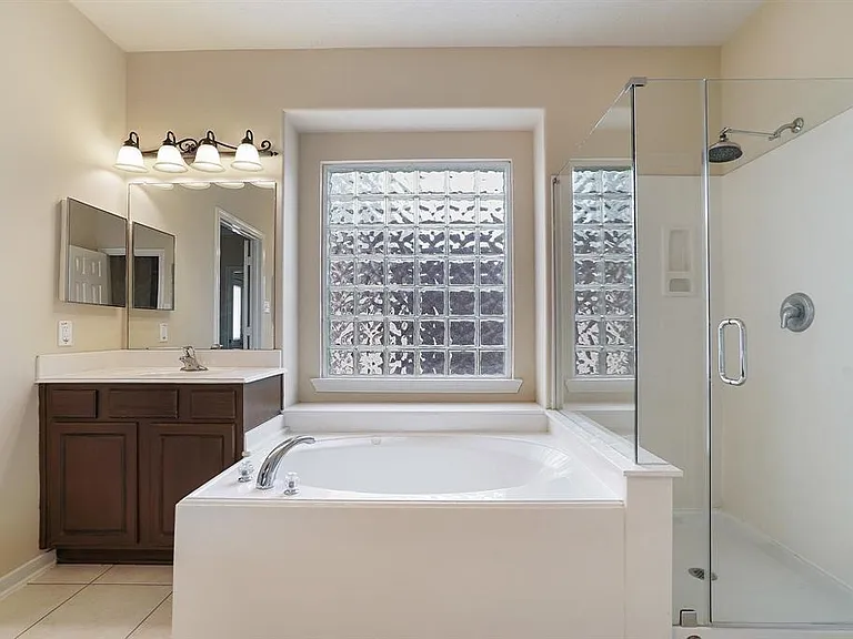 7211 Emerald Run Ln — Photo 24