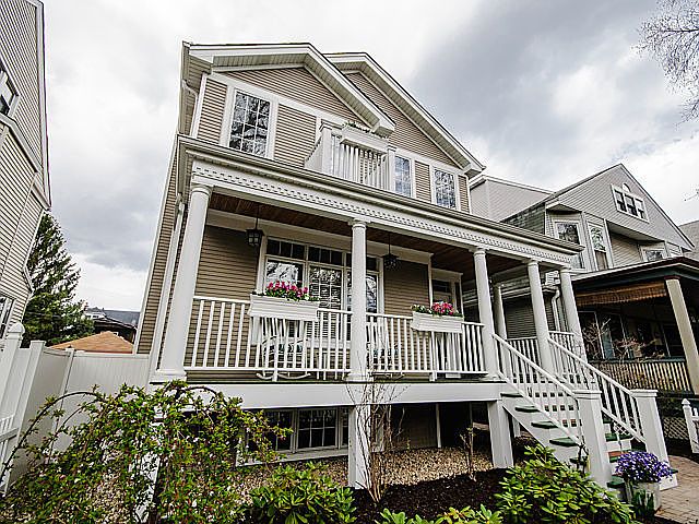 1st image of 2160 W Sunnyside Ave