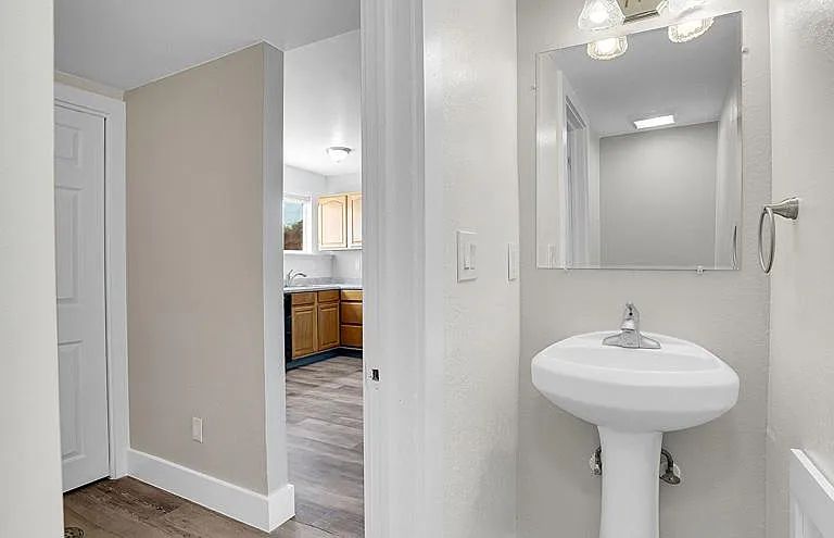 38 S Meade St #2 — Photo 13
