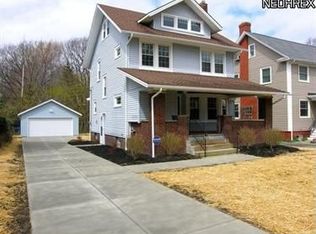 1572 Rydalmount Rd, Cleveland Heights, OH 44118