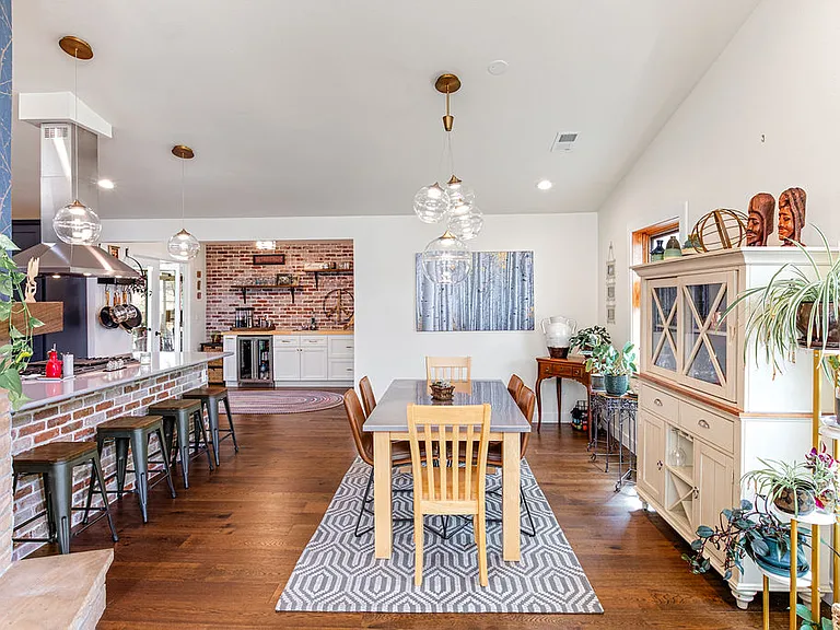 701 Cheyenne Dr — Photo 8