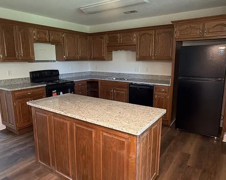 325 Creeks Jewell Dr — Photo 3