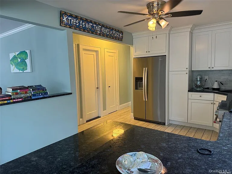 38 Clayton Ave — Photo 9