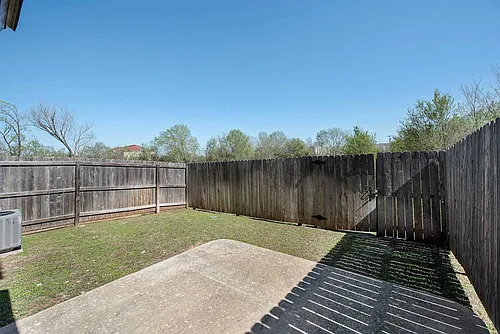 526 Forest Dr Photo 1