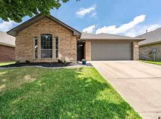 2572 Meadowland Ct, Tyler, TX 75707