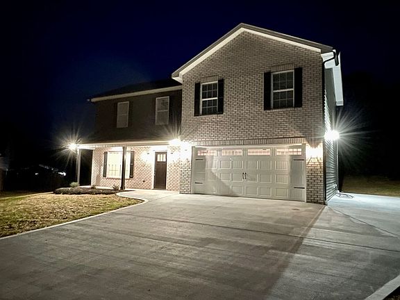 3rd image of 6812 Blue Jay Ln
