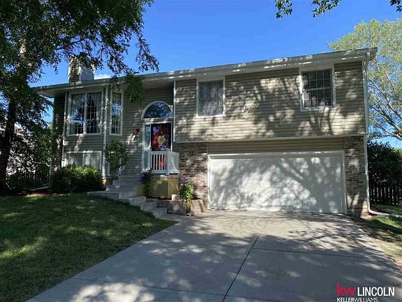 2nd image of 2921 Sequoia Dr