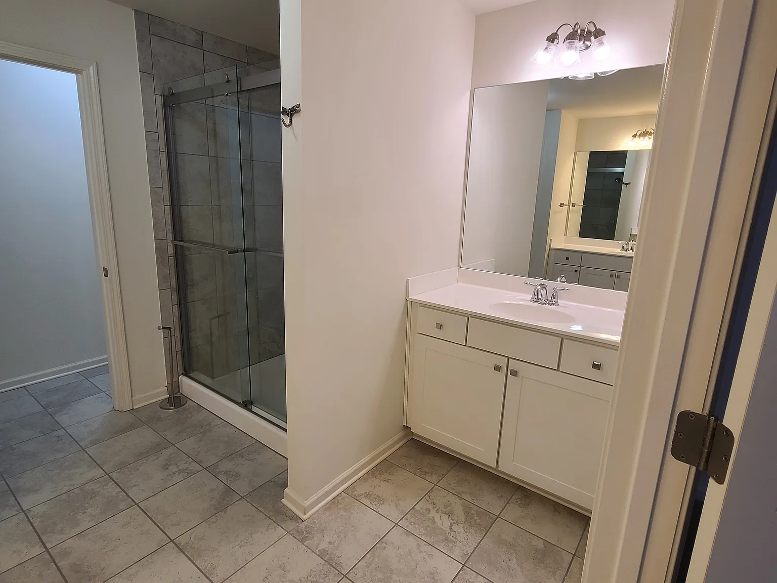 3 bed, 2.5 bath, 1891 sqft, $2,450 — Photo 4