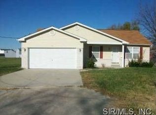 9 Goodman Rd, Cahokia, IL 62206