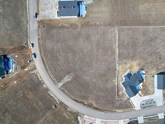3rd image of 9411 Meadow Farms Dr