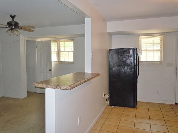 2nd image of 115 Maryknoll Dr APT 1