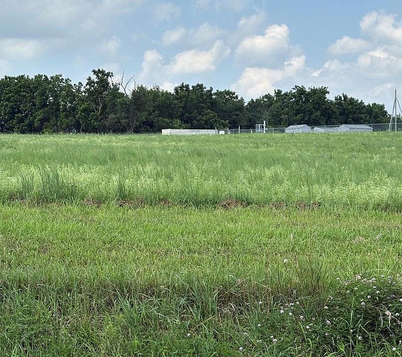 1st image of 279 Station Rd