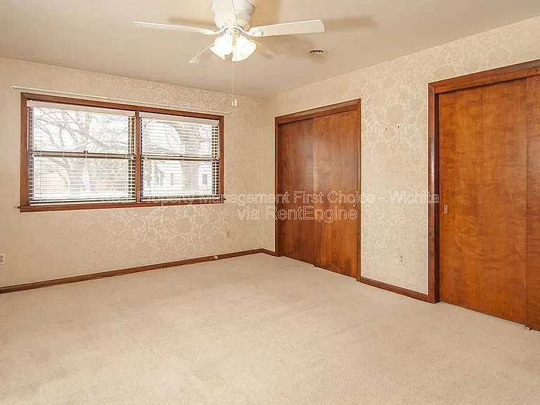 244 N Live Oak Ln — Photo 20