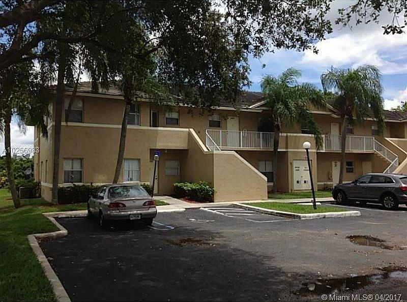 1st image of 10921 Royal Palm Blvd