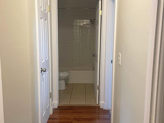 5th image of 46 Josiah St