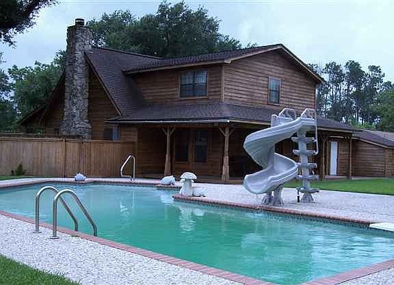 5th image of 4929 S Garden Dr