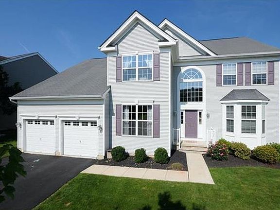 3rd image of 3522 Knerr Dr