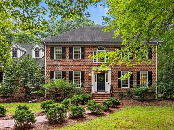 1035 Viewmont Dr, Asheboro, NC 27205