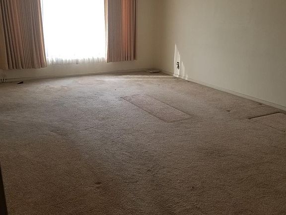 3rd image of 1230 Shafter Ave