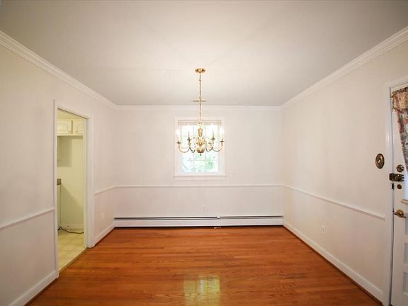 Dining Rm