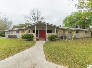 797 Merritt Dr, Lockhart, TX 78644