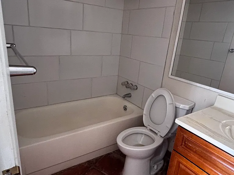 6236 N 16th St #10 — Photo 11