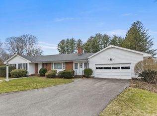 24 Trull Ln, Lowell, MA 01852
