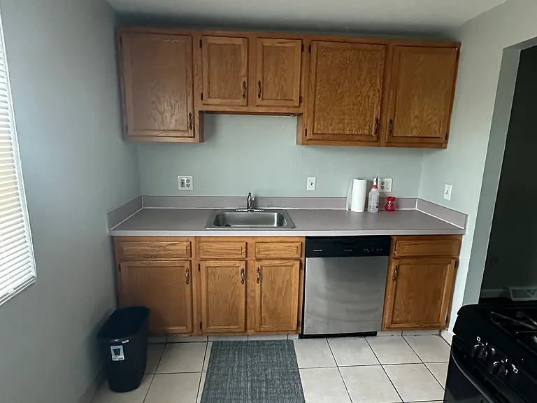 4878 Banbury Ct #4 — Photo 9