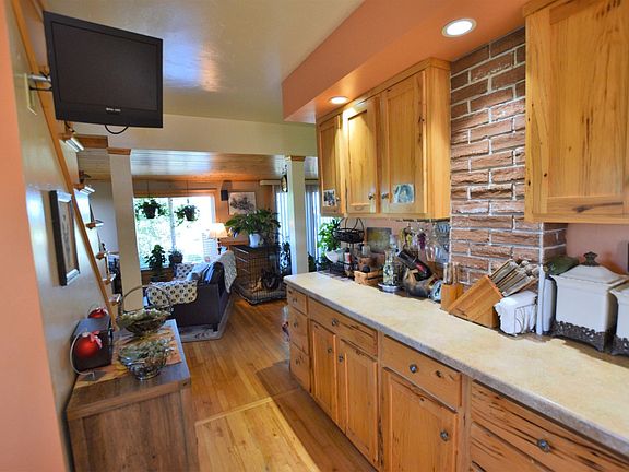 Nice Kitchen Counter Space