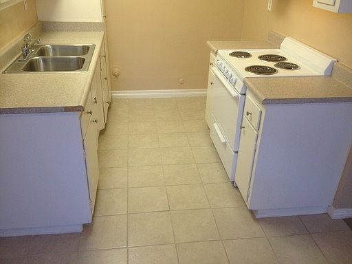 5th image of 16234 Eucalyptus Ave APT 02