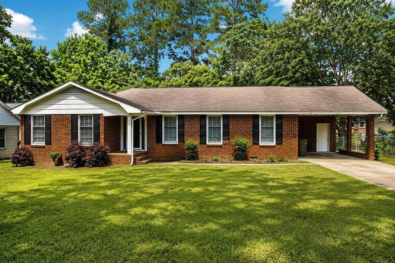 3 bed, 2.0 bath, 1626 sqft, $1,450 — Photo 1