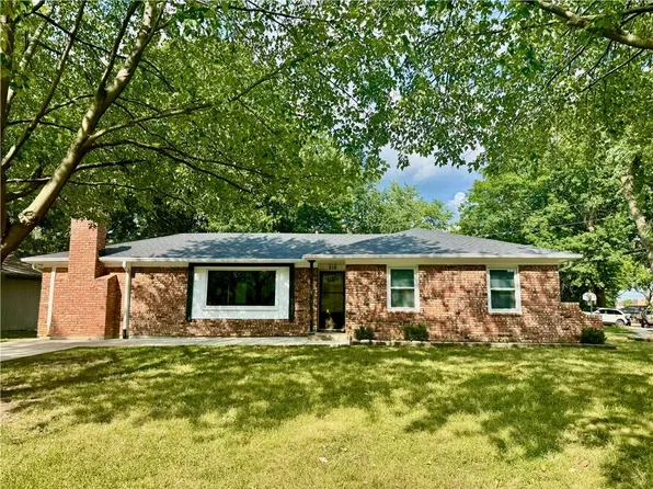 516 N Hamilton St, Olathe, KS 66061