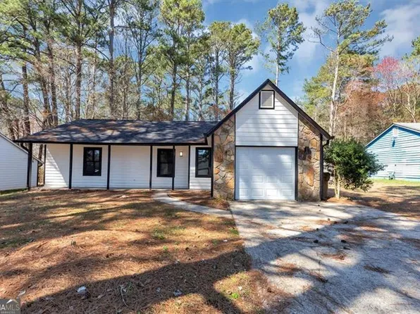 9377 Woodloop Ct, Jonesboro, GA 30238