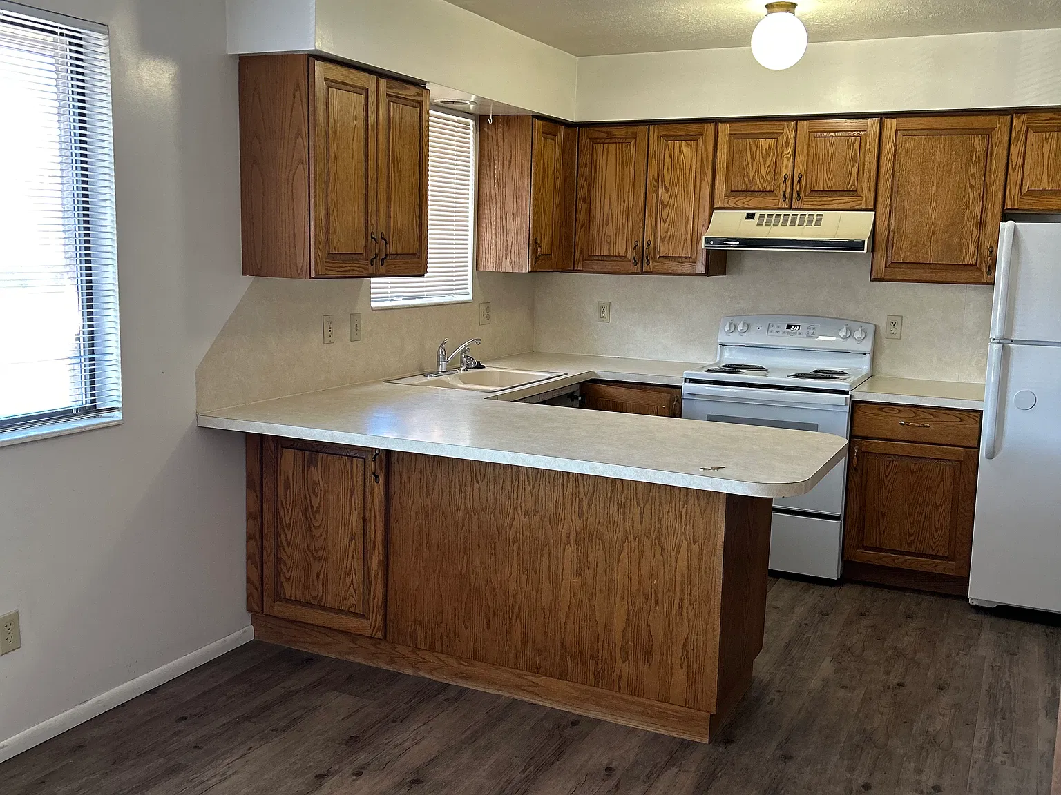 2 bed, $1,210 — Photo 1