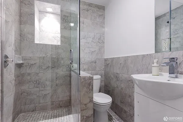 Rented by Oxford Property Group | media 25