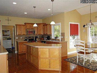 2nd image of 5846 Emerald Lakes Dr