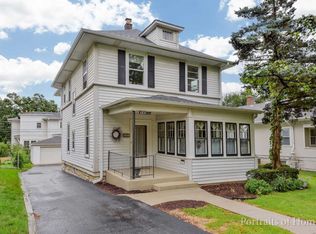 4831 Saratoga Ave, Downers Grove, IL 60515