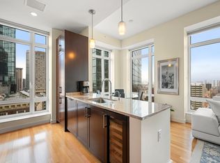 400 Stuart St #18J, Boston, MA 02116