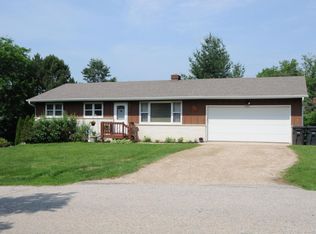 N1561 Bluebird Dr, Lake Geneva, WI 53147