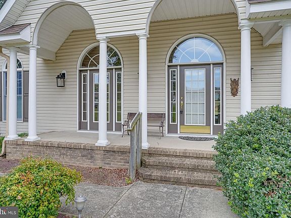 3rd image of 577 Bowman Rd