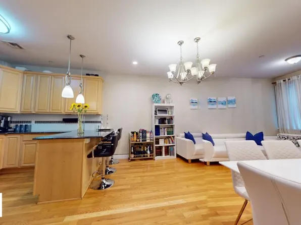 1492 East 12th Street image 4 of 11