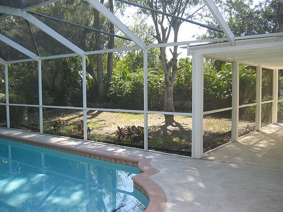 Pool & screen lanai